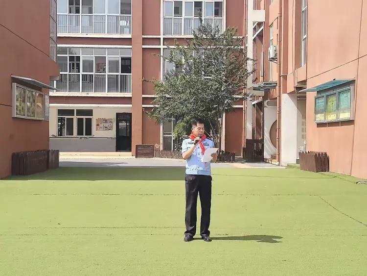 灞橋區(qū)老洞小學開展“拒絕死亡游戲,守護生命健康”主題教育活動紀實