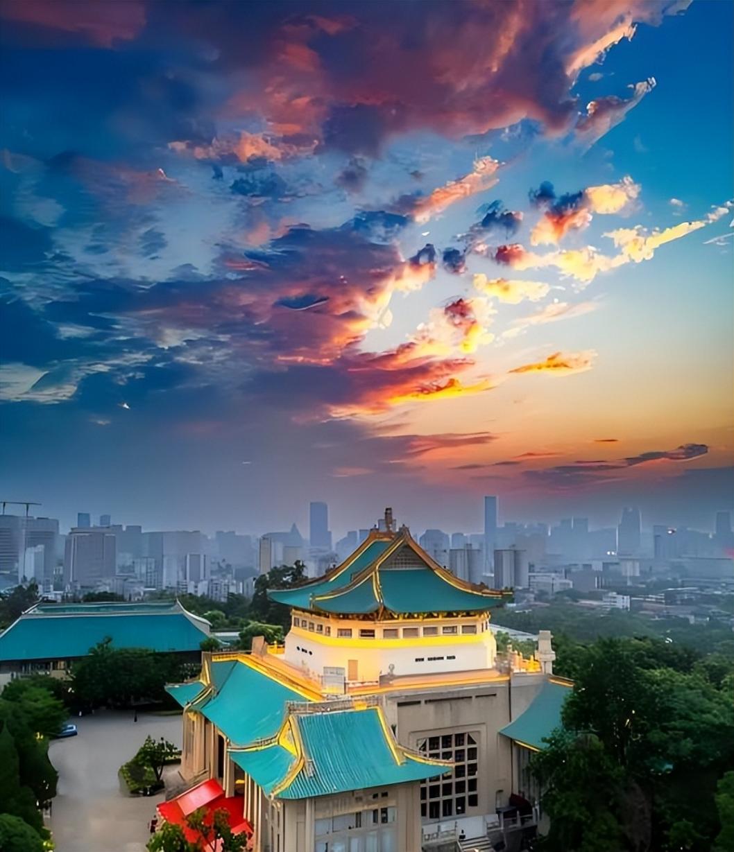 武漢大學和廈門大學,是一個檔次的大學嗎?這篇文章分析得很清楚