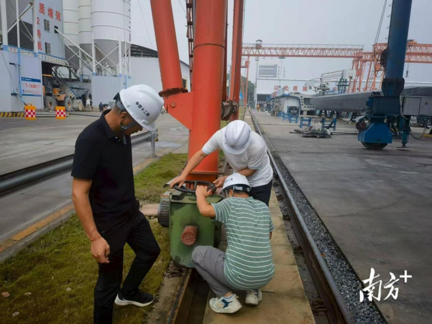 臺風“丹娜絲”登陸 多地停工停課