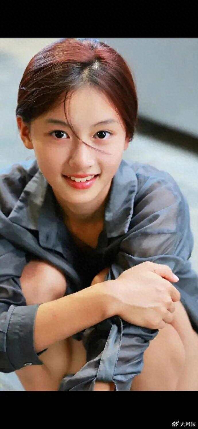 15歲女孩七七1分鐘視頻報價1萬