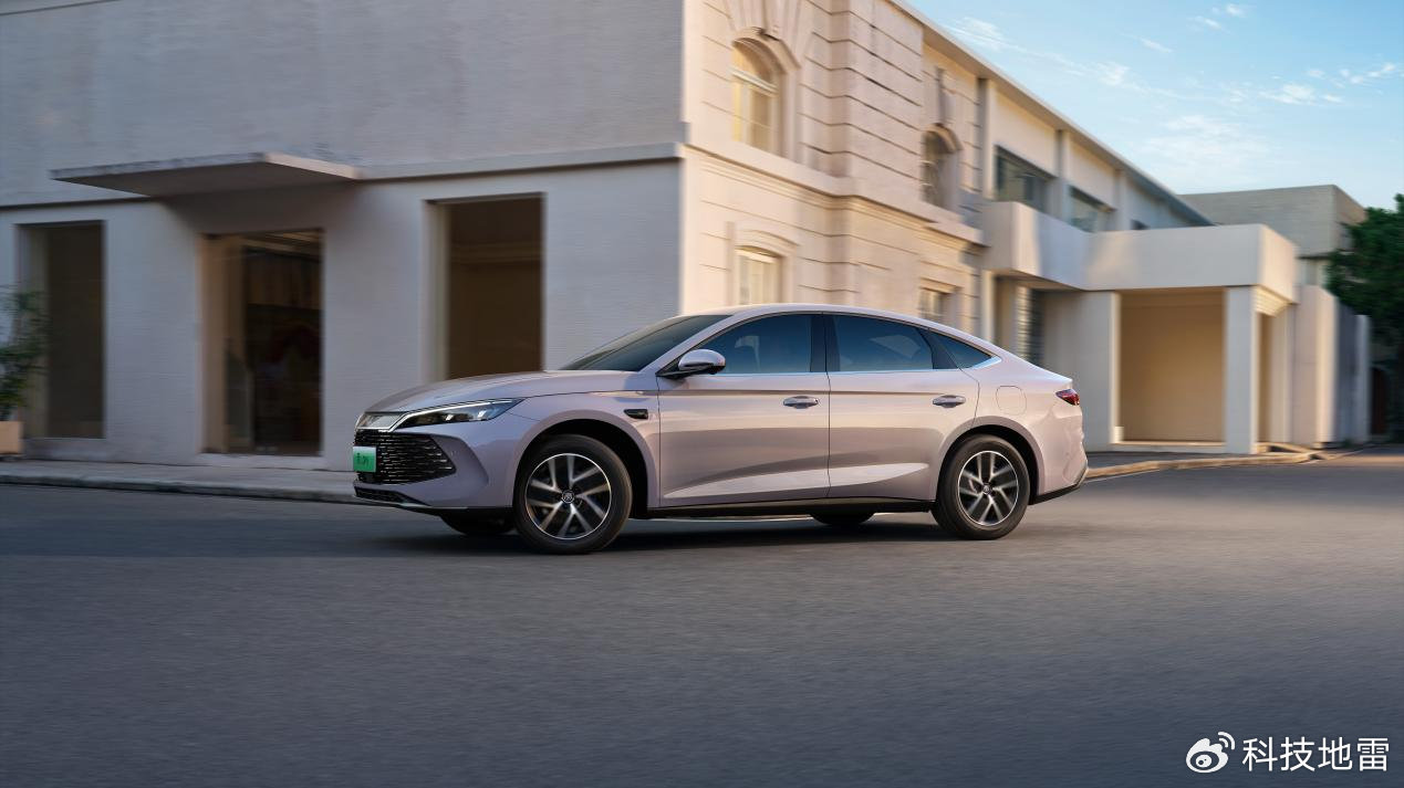 限時超級置換補貼價9.28萬起,2026款秦L DM-i上市