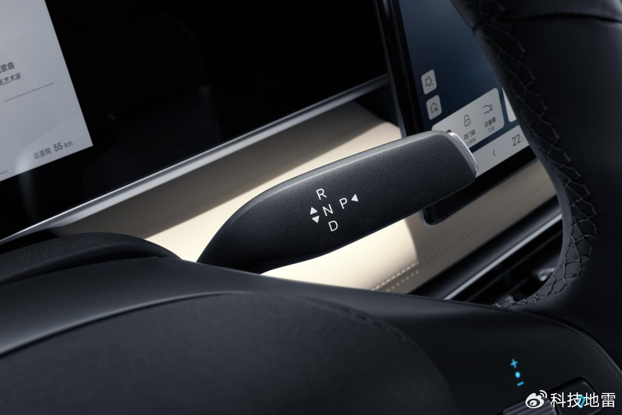 限時超級置換補貼價9.28萬起,2026款秦L DM-i上市