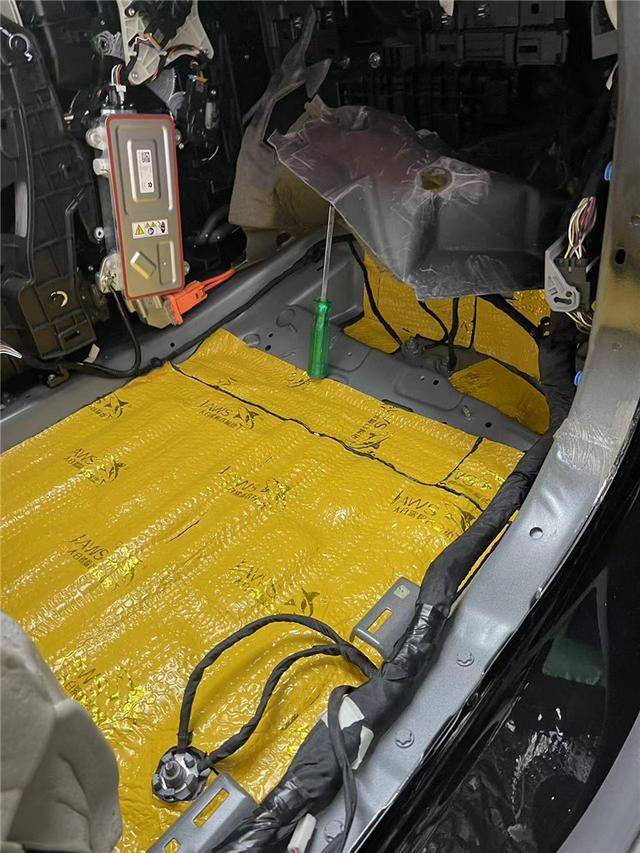 和噪聲分割 邯鄲木音蔚來ES6汽車隔音改裝大白鯊