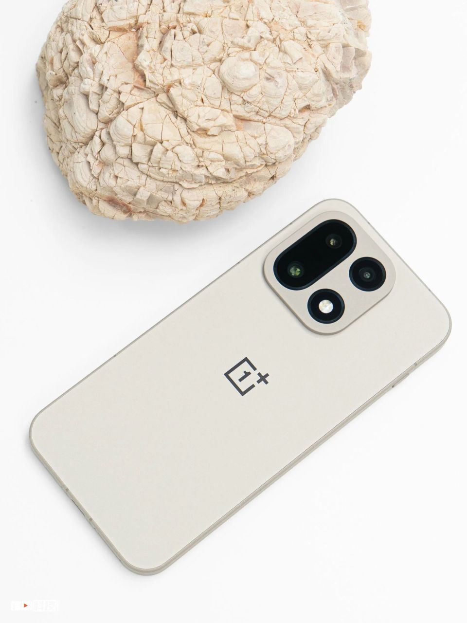 2899元?這7000mAh的小屏頂配,有點刺激啊 圖片