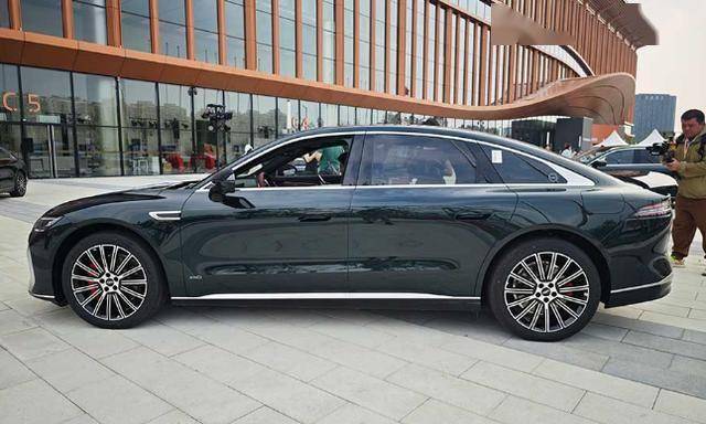 今日上市!獵鷹700版&四座版,續航2500公里,直接劍指比亞迪秦L