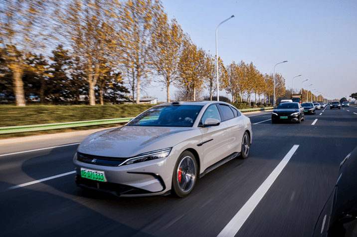 真實路況驗證超低油耗實力,漢智駕版跨城節(jié)油挑戰(zhàn)賽-青島站燃擎收官